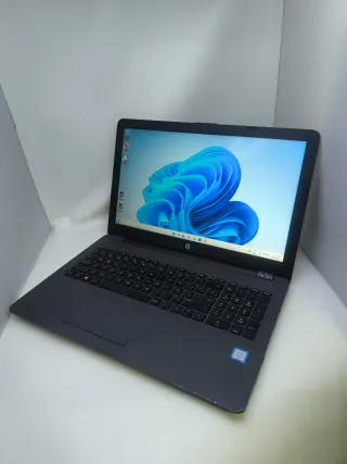 HP 250 G6 Portátil Negro/Gris