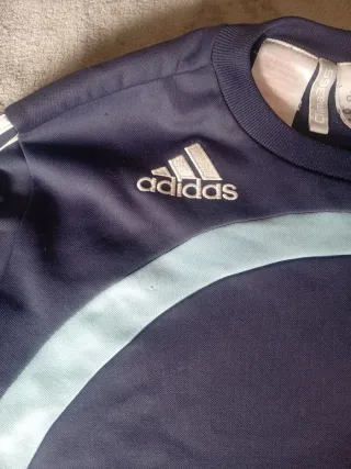 SUDADERA DEL REAL MADRID DE ENTRENAMIENTO TALLA M