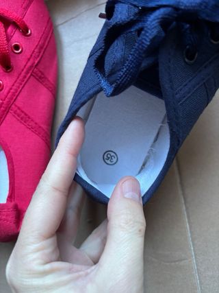 Zapatillas tipo bamba con cordones nueva 3€ unidad