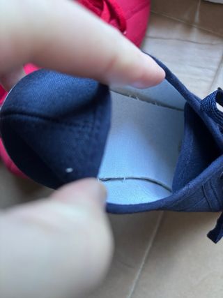 Zapatillas tipo bamba con cordones nueva 3€ unidad