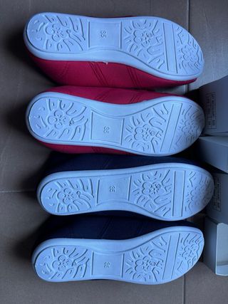 Zapatillas tipo bamba con cordones nueva 3€ unidad