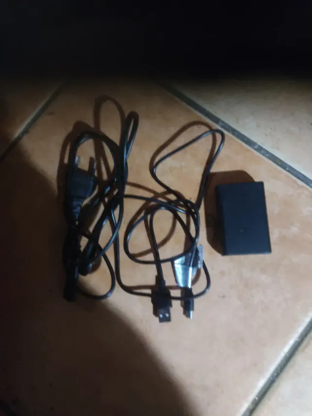 Consola Sony PS Vita Negra + Funda y Juegos