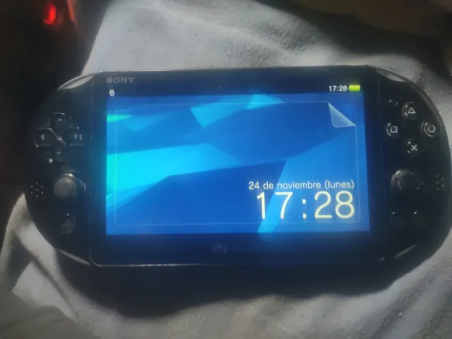 Consola Sony PS Vita Negra + Funda y Juegos