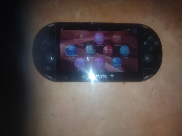 Consola Sony PS Vita Negra + Funda y Juegos