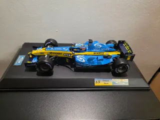 Renault R24 Alonso M. Seven 1/18 Hotwheels Vitrina
