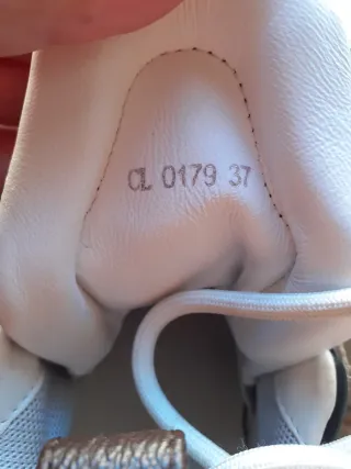 Louis Vuitton Zapatillas Deportivas usadas n 37