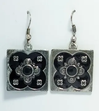 Pendientes Ref: 1017. Pendientes cuadrado negro