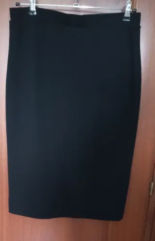 Falda lápiz negra
