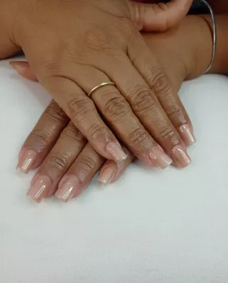 Servicio de Manicura y Uñas a Domicilio