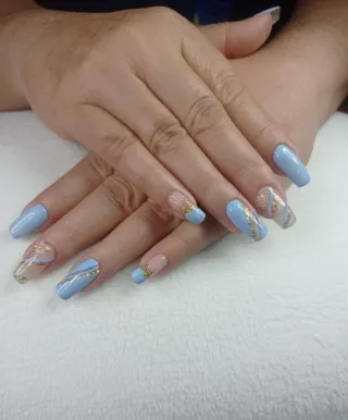 Servicio de Manicura y Uñas a Domicilio
