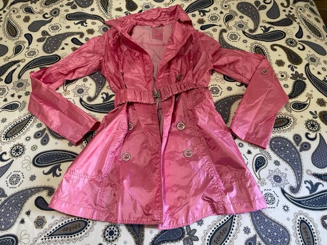 Gabardina impermeable mujer rosa
