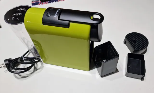 Cafetera Nespresso Verde