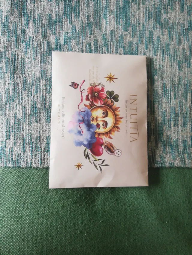 Pañuelo Rituals Edición Limitada Intuitia