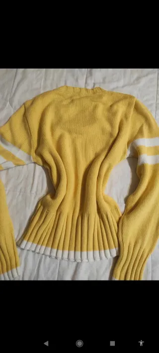 Maglioncino ragazza con cuore bianco