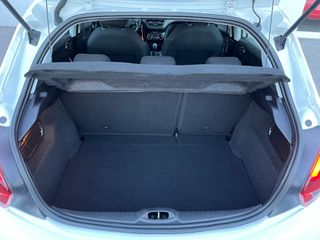 Peugeot 208 82cv  Signature 5p