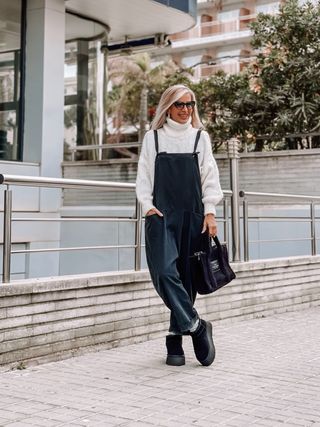 Peto de pana gris oscuro