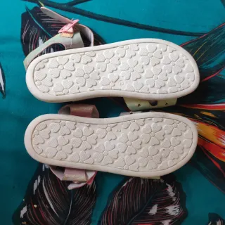 Sandalias Niña Planas Arcoíris