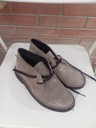 Scarpe unisex grigie tipo Clarks