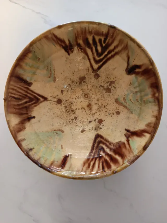 Antica fontana o lebrillo in ceramica del XVIII secolo