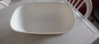 Portapane in plastica e legno