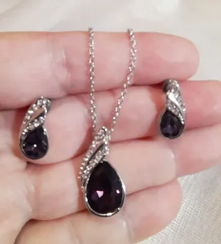 Conjunto lágrima granate y plata