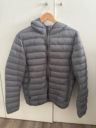 Plumífero adolescente gris capucha talla 175 92a