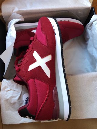 Zapatillas Munich rojo 43 sin estrenar