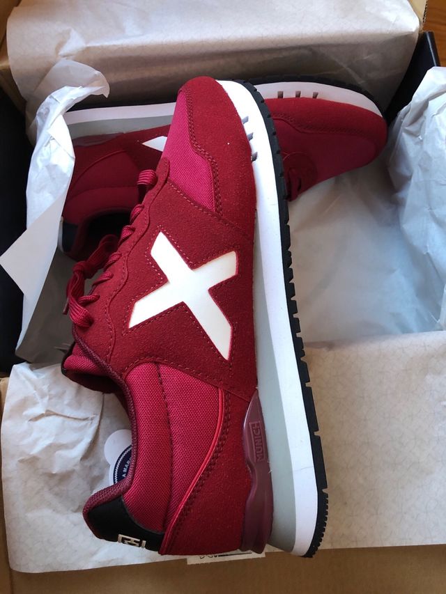 Zapatillas Munich rojo 43 sin estrenar