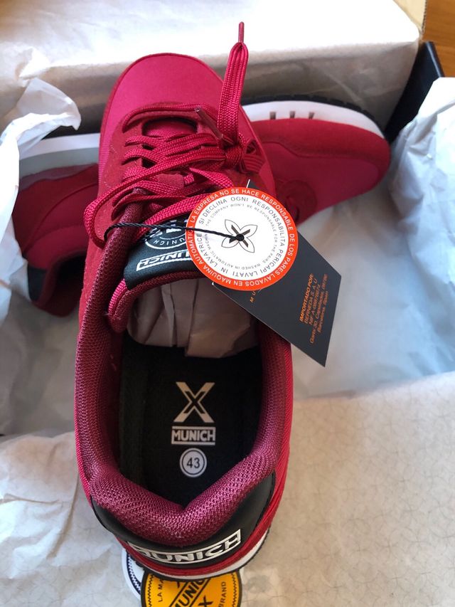 Zapatillas Munich rojo 43 sin estrenar
