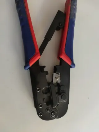Herramienta Crimpadora RJ45/RJ11 KNIPEX 97 51 10