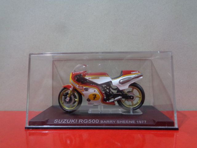 Suzuki RG500 Barry Sheene 1977 1/24
