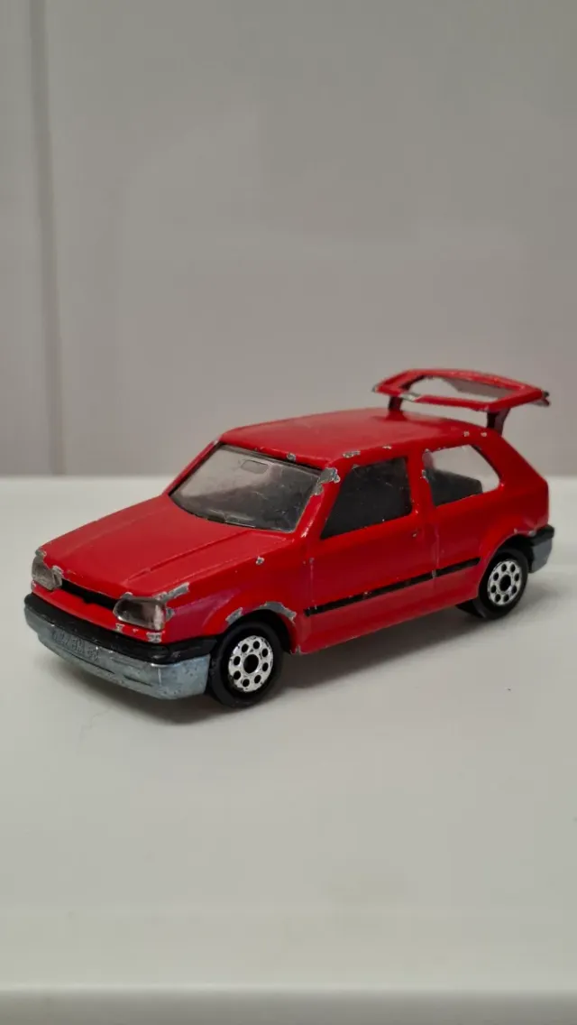 Coche Majorette Volkswagen Golf