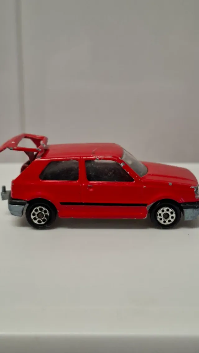 Coche Majorette Volkswagen Golf