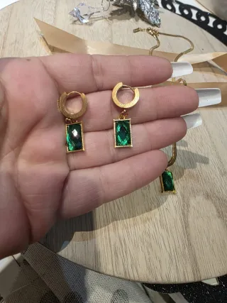 Conjunto joyería Esme oro y verde