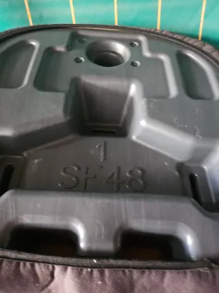 Alzador de coche para niños