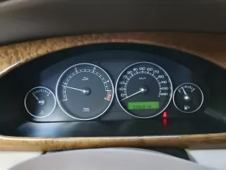 Jaguar X-Type 2007 distintivo b