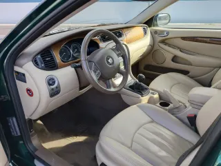 Jaguar X-Type 2007 distintivo b