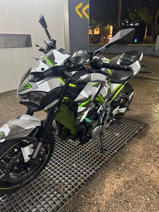 Kawasaki Z900 SE