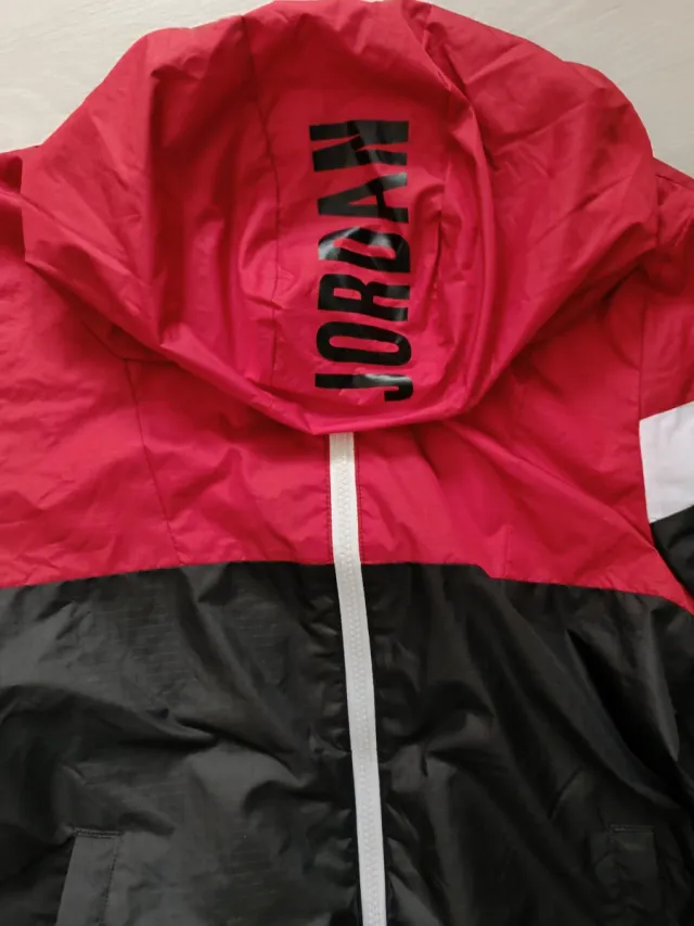 Chaqueta Jordan Talla 12/13 T.L Fleeced Lined Red