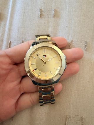 Reloj Tommy Hilfiger dorado mujer
