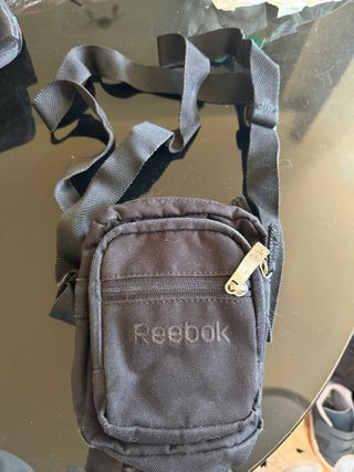 Bandolera Reebok Negra