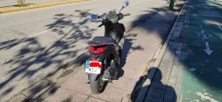 Piaggio Medley 125S menos de 3.000km