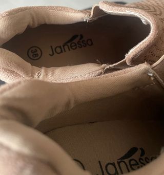 Scarponcini beige con strass dorati