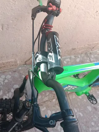 Bicicleta Eléctrica RXF Verde