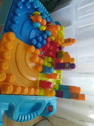 Mesa Mega Bloks Fisher Price Construir y Aprender