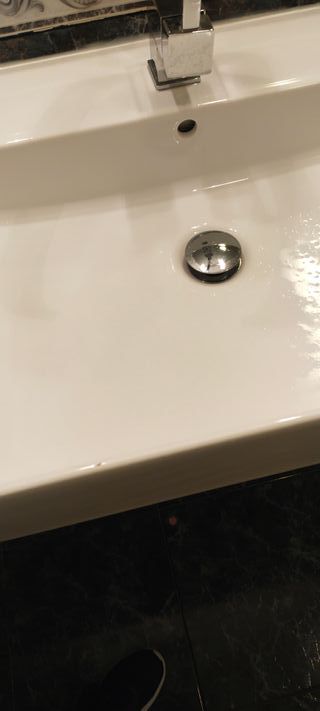 Lavabo 100cm cerámica con grifo (pequeña rotura)