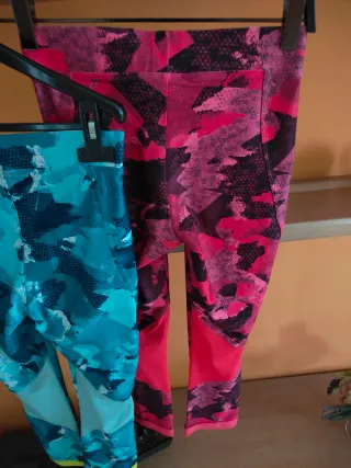 Due leggings sportivi taglia S