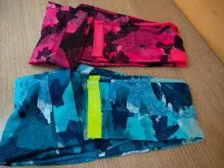 Due leggings sportivi taglia S