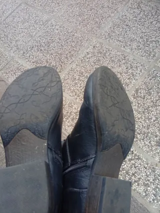 Stivaletti donna neri con fibbie