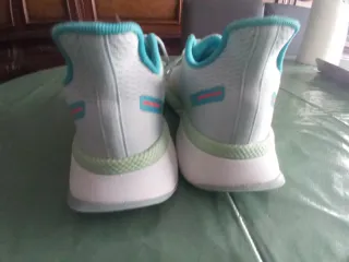 Zapatillas Adidas Mujer Blancas y Verdes